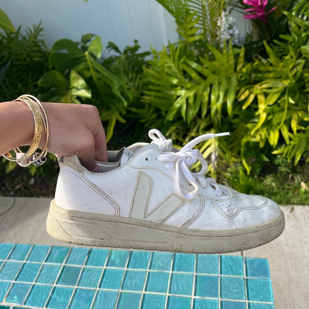 Vegan Veja White Sneakers with Textured Fabric and Cushioned Sole